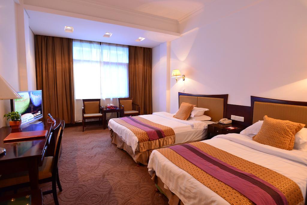 Baodao Exhibition Center Hotel Wuyishan  Chambre photo