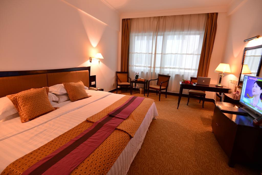 Baodao Exhibition Center Hotel Wuyishan  Chambre photo