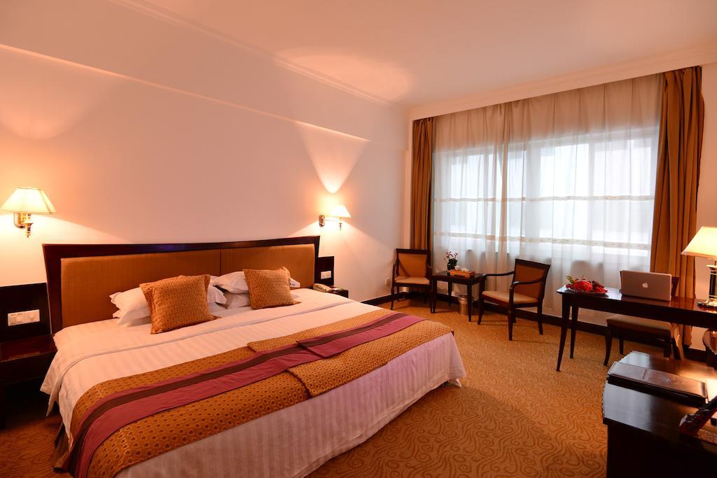 Baodao Exhibition Center Hotel Wuyishan  Extérieur photo
