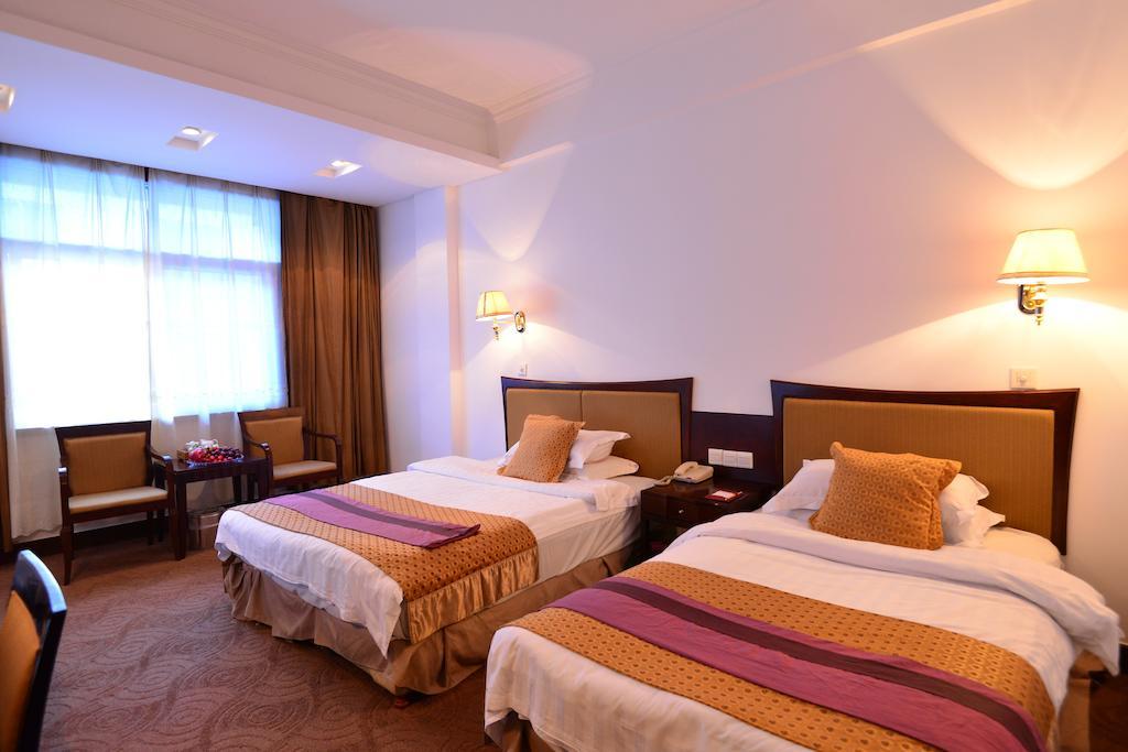 Baodao Exhibition Center Hotel Wuyishan  Extérieur photo