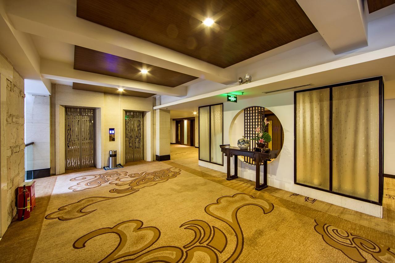 Baodao Exhibition Center Hotel Wuyishan  Extérieur photo
