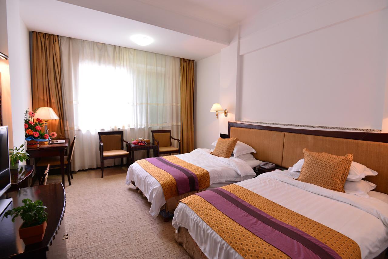 Baodao Exhibition Center Hotel Wuyishan  Extérieur photo