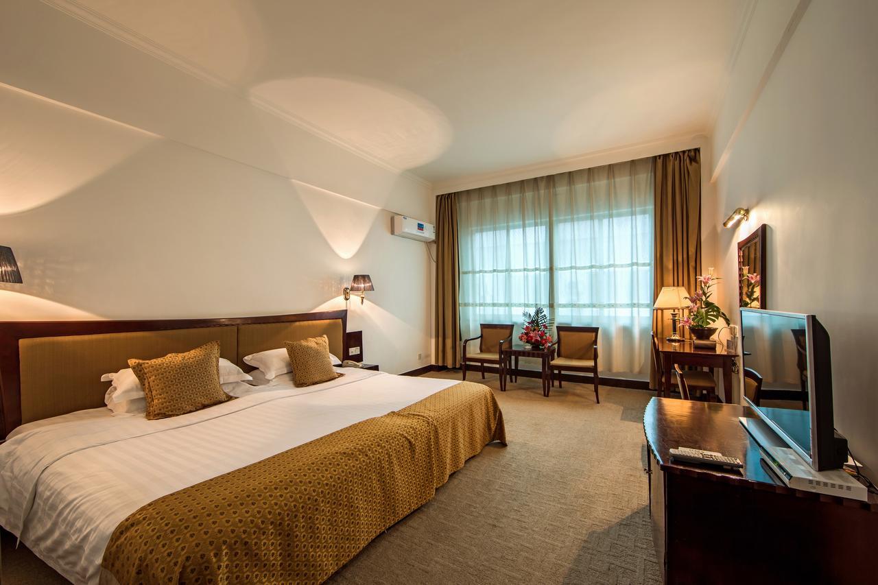 Baodao Exhibition Center Hotel Wuyishan  Extérieur photo